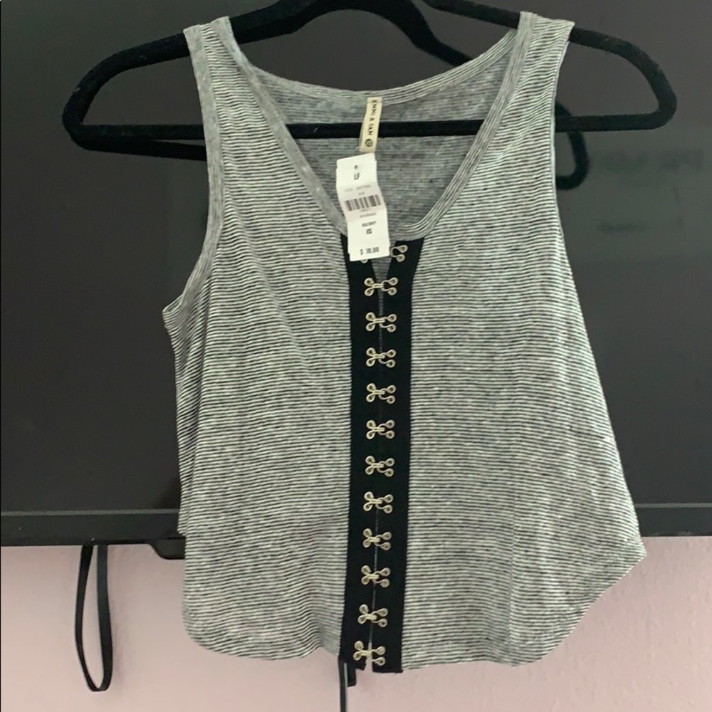 LF CROP STRIPPED TOP